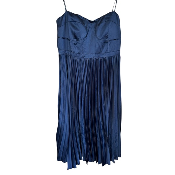 City Chic Pleat Desire Formal Event Midi Dress - Navy Sz L/20 - Picture 5 of 11